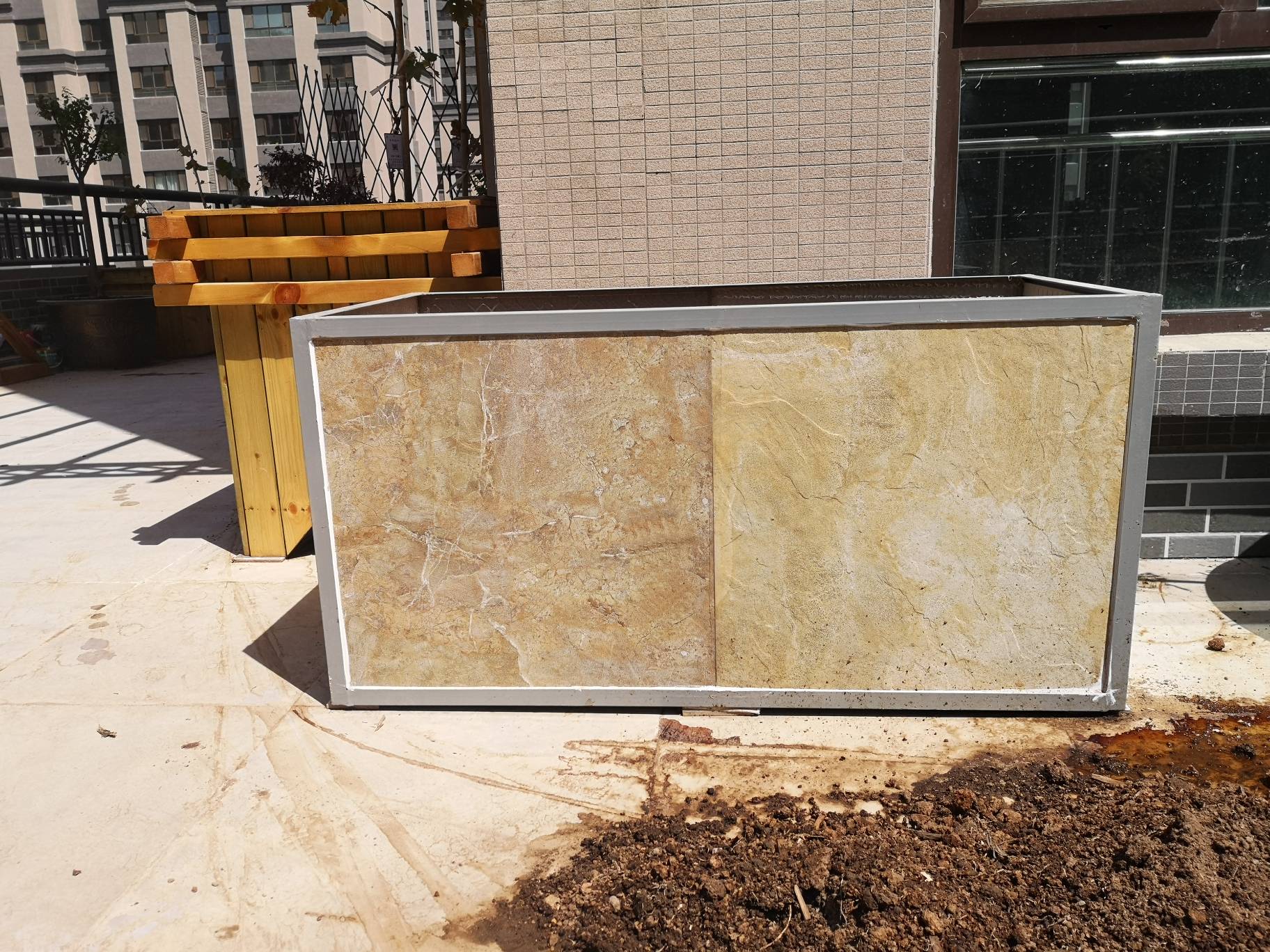 【果乔花园】露台升级改造更新中……瓷砖种植箱制作完成!